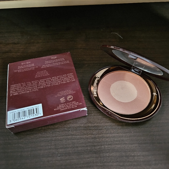 Charlotte Tilbury CHEEK TO CHIC BLUSH IN PILLOW TALK ORIGINAL (NIB) - Picture 3 of 5